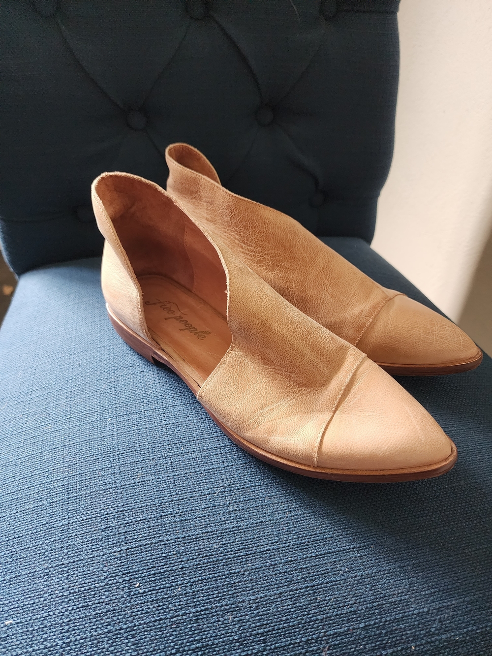 Free People Royale Flats in a tan leather Size 38.5